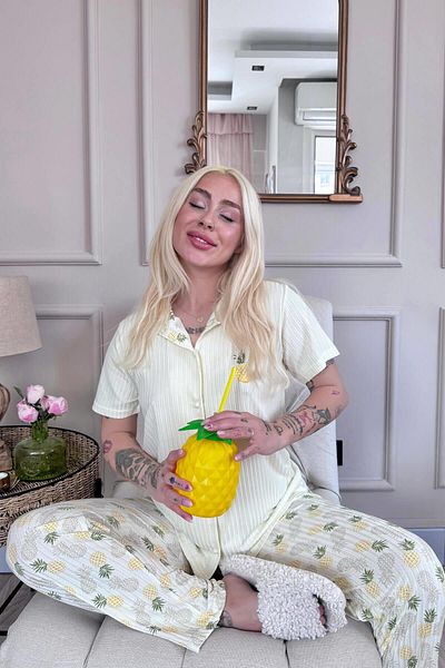 Pijamaevi Pineapple Patterned Yellow Chain Short Sleeve Women's Pajamas - Buttoned Front