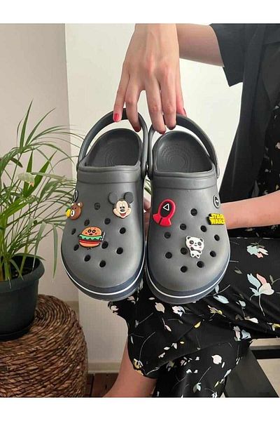 Behtah Kundura Full Orthopedic Cross Slippers - Daily for Doctor, Nurse and Chef (1 Jibbitz Ornamental Gift)