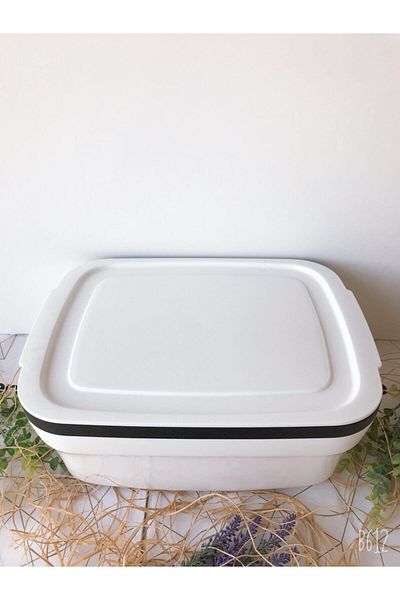 Tupperware Bread Bowl - Relaxed Cutting