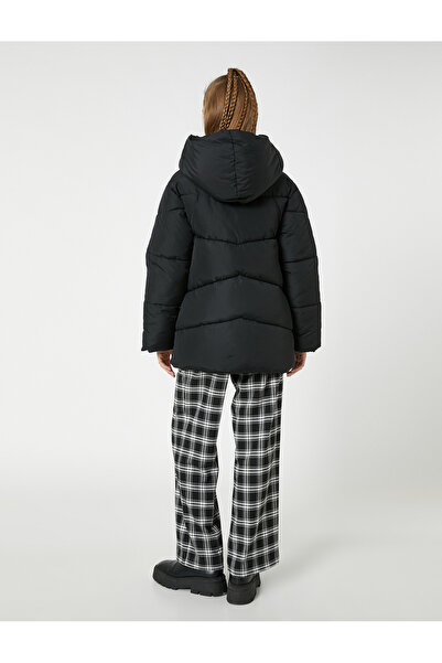 Koton Puffer Jacket Stand límeček kapsa Detailní zapínání na patentky