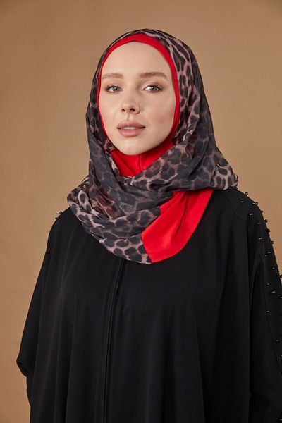 Differenza Nirvana Red Leopard Patterned Bonnet Shawl