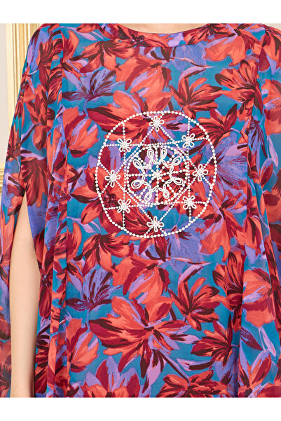 Styli Floral Print Cape Sleeves Longline Top and Flared Pant Co-ord