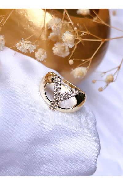 KBC STORE Stone DeTailed Letter kBC Ring - Letter Y