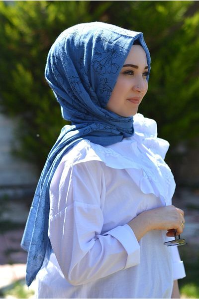 Veille Women's Floral Patterned Blue Shawl