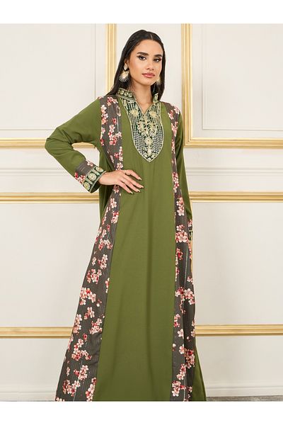 Styli Embroidered Collared Neck Side Printed Jalabiya