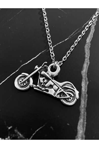CAPO by Aytaç Yamaç Motorcu Tarzı Chopper Figürlü Eskitme Gümüş Kaplama Kolye