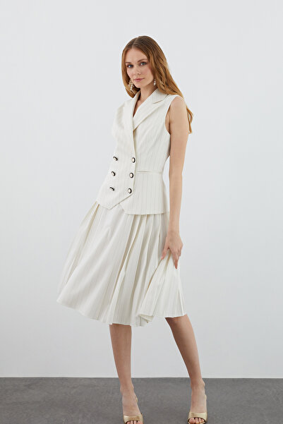 GİZİA Pleated Detailed Striped White Midi Skirt and Vest Set