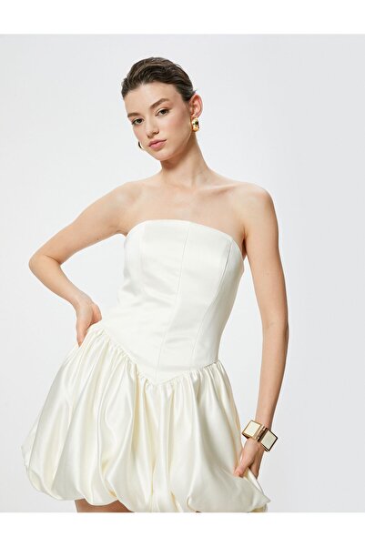 Koton Mini-Ballonkleid aus trägerlosem Satin, schmale Passform