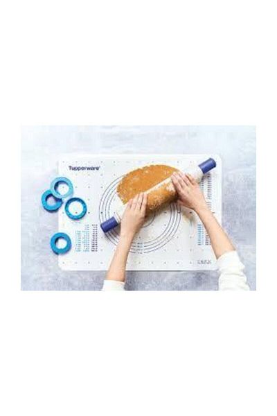 Tupperware Magic Roller Dough Rolling and Cookie Molds