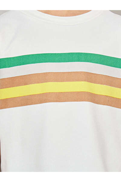 Styli Colorblock Print T-Shirt with Short Sleeves & Shorts Set