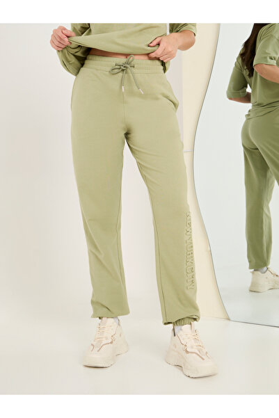 Styli Oversized Drop Shoulder Embossed Print T-Shirt & Jogger Co-Ords