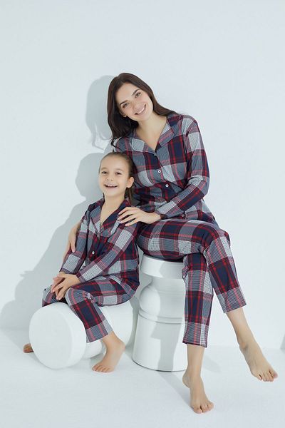 STRAWBERRY COTTON BUTTONED PAJAMA SET