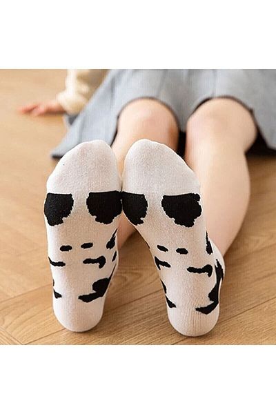 Sock Fashion 5 Pairs Unisex Black and White Cow Pattern Special Design