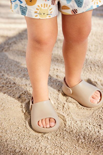 Next Baby Papuci unisex crem - Design cu bandă