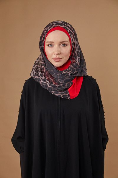 Differenza Nirvana Red Leopard Patterned Bonnet Shawl