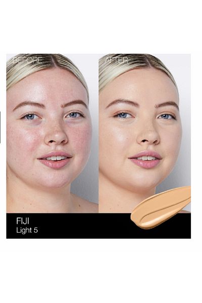 Nars Light Reflecting ™   - Vegan Barrier: Strengthening, Moisturizing Natural Finish Foundation