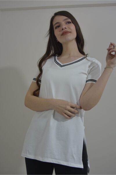 dörtelle Kadın Yakası Ve Kollarında Sim Detaylı V Yaka Beyaz Kisa Kollu Pamuk...