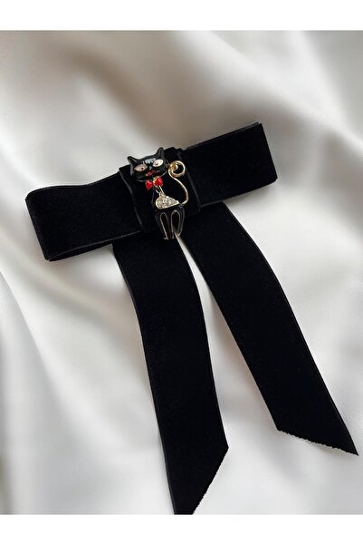 WAHSHE قوس مخملي بإبزيم - تصميم