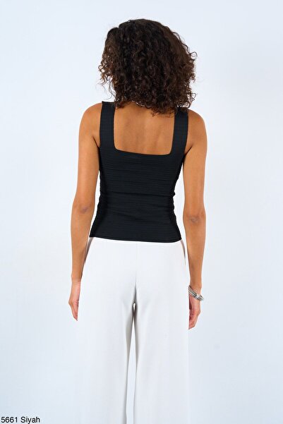 Ladyone Γυναικείο μονόχρωμο μπλουζάκι με λαιμόκοψη U Standard