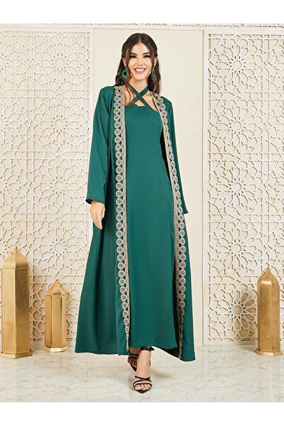 Styli طقم فستان داخلي مطرز بالدانتيل وياقة هالتر