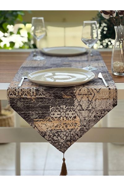 desen izmir New Season Motif Patterned Runner Cover