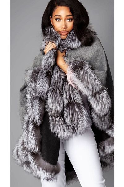 janbely Gray Poncho