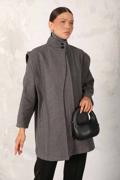 Melike Tatar ANTHRACITE Short Stamp Coat - 32-6501 Model