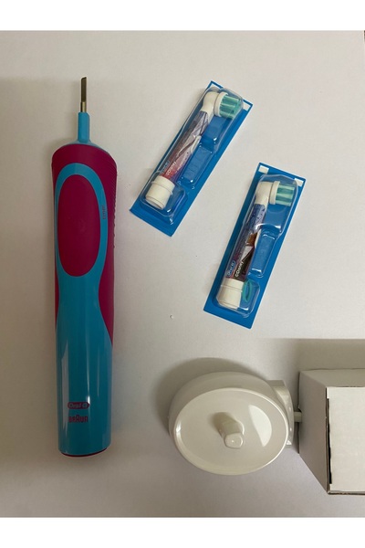 Braun Oral-B Starter Frozen Çocuk Şarjlı Diş Fırçası