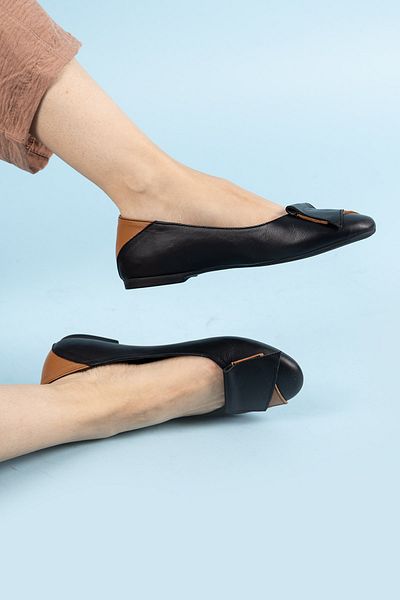 Getcho Genuine Leather Black Tan Women's Ballerinas - Kuarte
