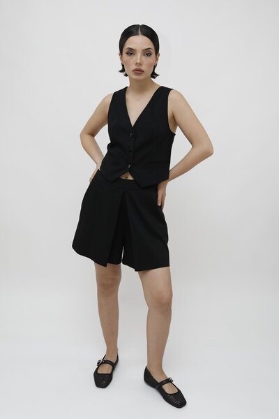 Charm in Urban Siyah Mini Şort