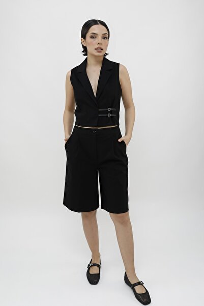 Charm in Urban Siyah Rahat Şort