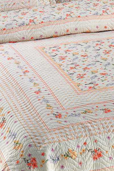 Örtüm Silvia Çift Kişilik Kapitoneli Yatak Örtüsü