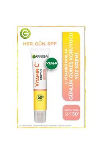 Garnier ( KİL MASKESİ HEDİYE ) Garnier C Vitamini Parlak Günlük Güneş Koruyucu SPF50 40ml ( 1 ADET )