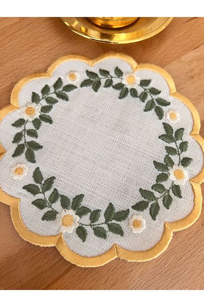Nakışkonsept Daisy Wreath Cocktail Napkin
