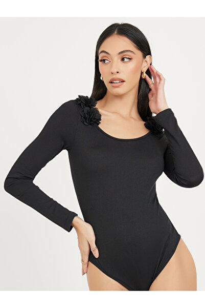 Styli çiçek Aplike Detaylı Kaburgalı Body