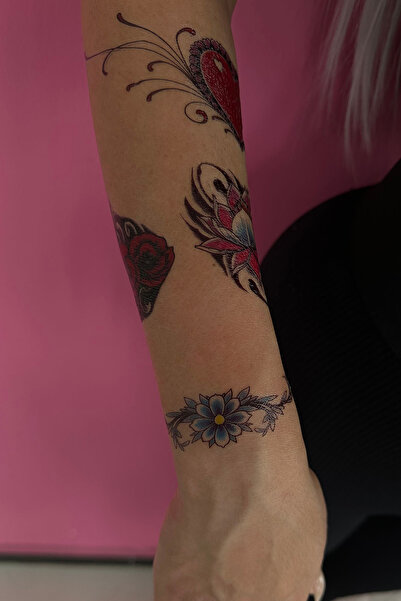 TAKIŞTIR Geçici Kalp Ve Çiçek Figürlü Dövme Tattoo