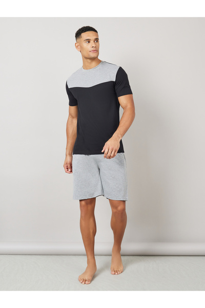 Styli Colorblock Melange T-Shirt & Solid Drawstring Shorts Set