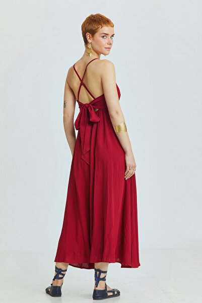 Clandestino Red Stylish Solid Color Dress - Back Detail