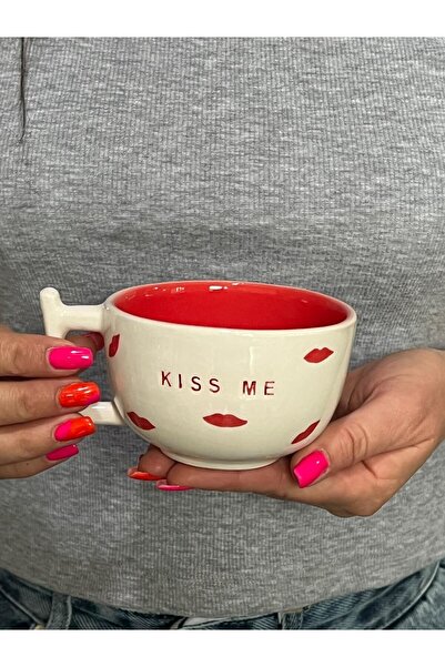 MeGgDecor Özel  Dudaklı Kiss Me  Kupa