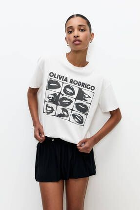 T shirt barbie pull and bear store