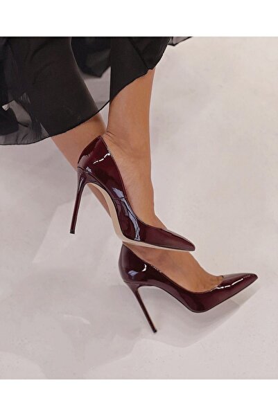 FUNDA AKIN Pantofi cu toc înalt din piele lăcuită Mi Luz Burgundy