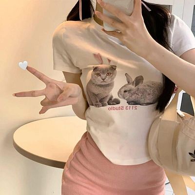 Touz Moda Y2k White Crop Top - Μέγεθος ζώνης, μοτίβο κουνελιού και γάτας