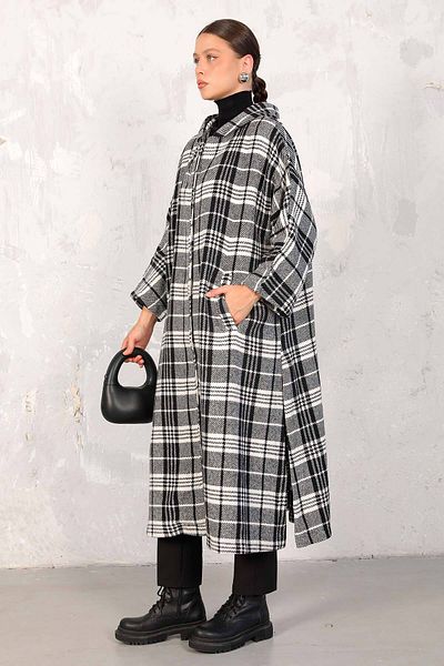 Melike Tatar Perla Black Poncho - 32-6419 Model