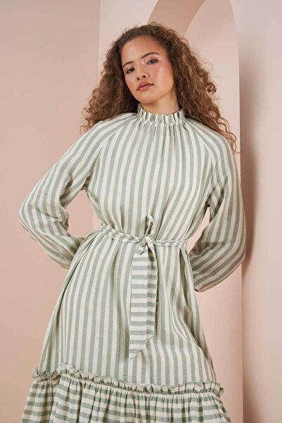 Mevra Πράσινο φόρεμα μουσελίνας με λεπτές ρίγες - Φούστα με βολάν