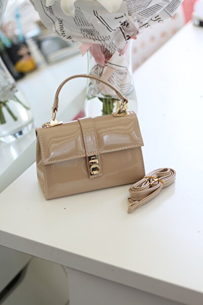 Moom Bag Mink Patent Leather Chain Women's Hand Shoulder Bag - Buckle Detailed