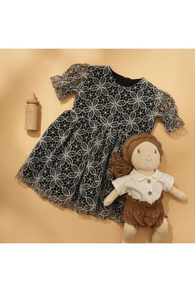 Little Ya Ya Love Rochie din tul brodat cu margarete brodate negre - FRAGILE