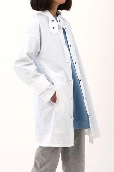 ALLDAY White Asymmetrical Snap Cap