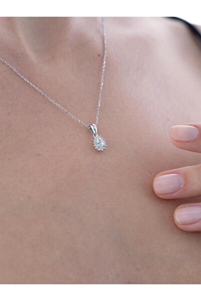 NOCHE DIAMOND 0,28 Karat Damla Pırlanta Kolye