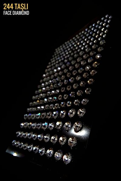 PRO 10 PRO ON 244 Self-Adhesive Face Diamonds