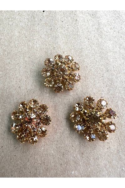 ODDA TASARIM ATÖLYESİ Set of 3 buttons with yellow crystal stones